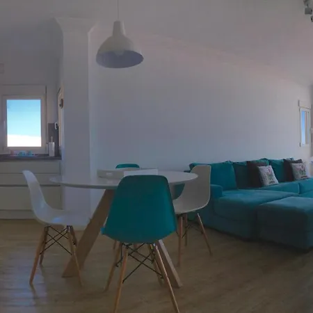 Modern And Bright With Sea Views
