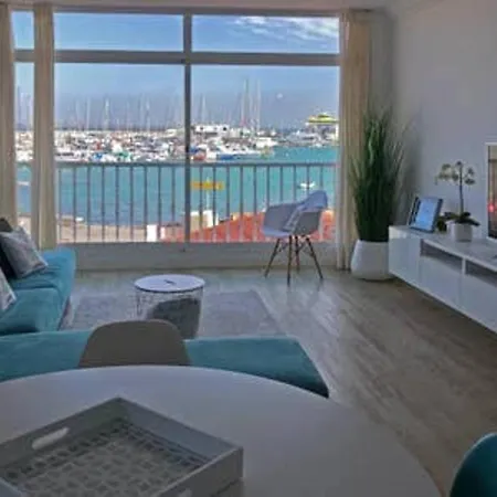 Modern And Bright With Sea Views